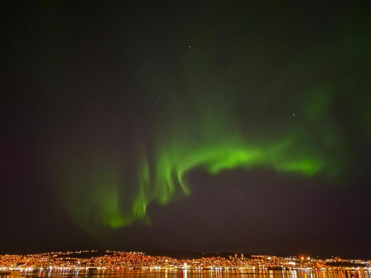 Polar Arctic View - Free Parking! Appartement Tromsø Buitenkant foto